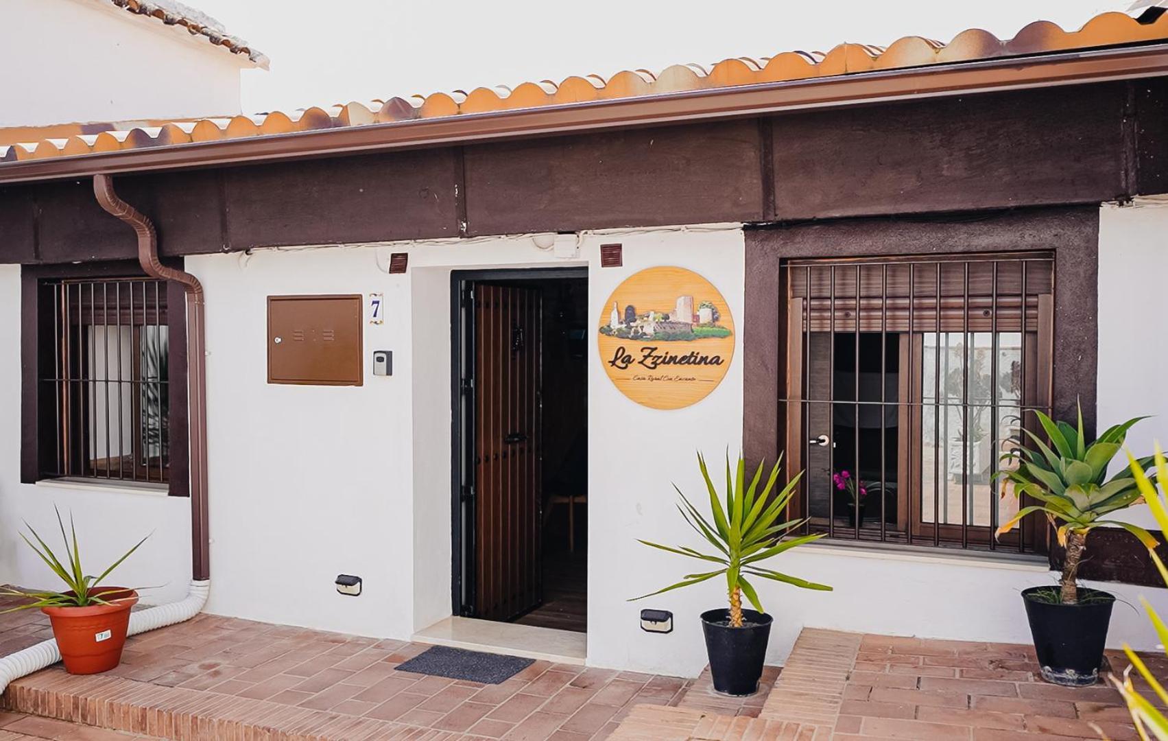 Casa Rural La Zzinetina Con Jacuzzi Constantina Exterior photo